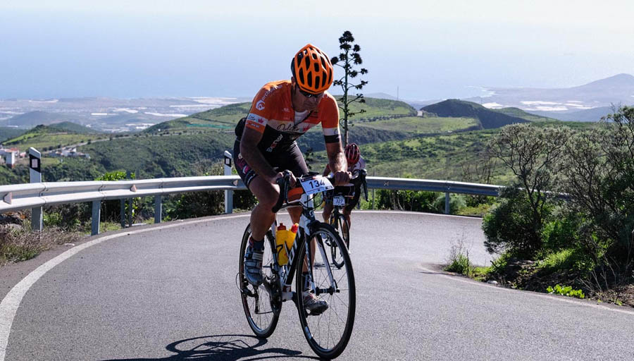 Ciclista en la ruta