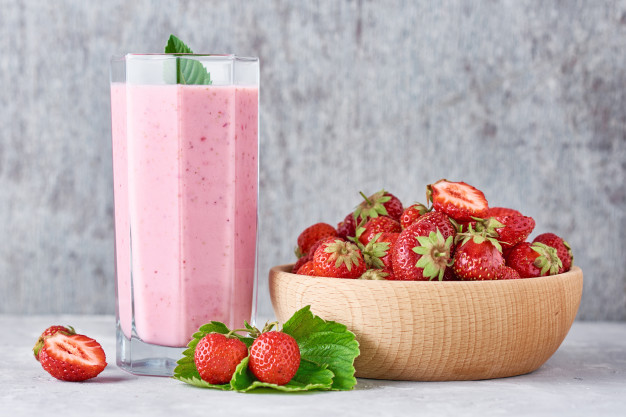 Consumir alimentos ricos en probióticos, es uno de los remedios caseros para los parásitos