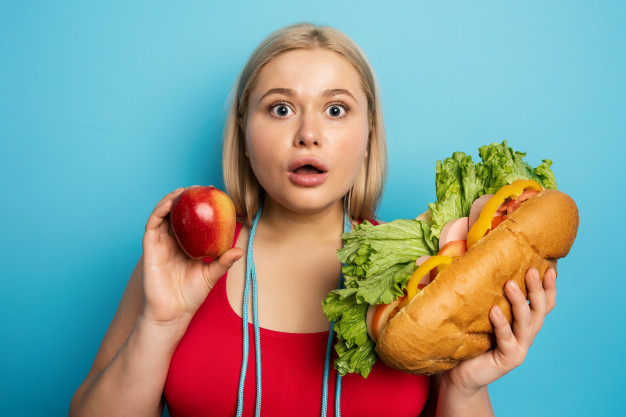 la carne roja es uno de los alimentos que mas grasas nos aportan en la espalda