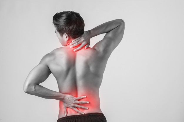 Hombre con dolor de espalda
