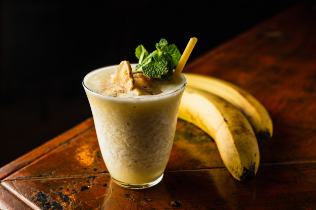 La banana y la avena ayudan a mantener el cuerpo saciado