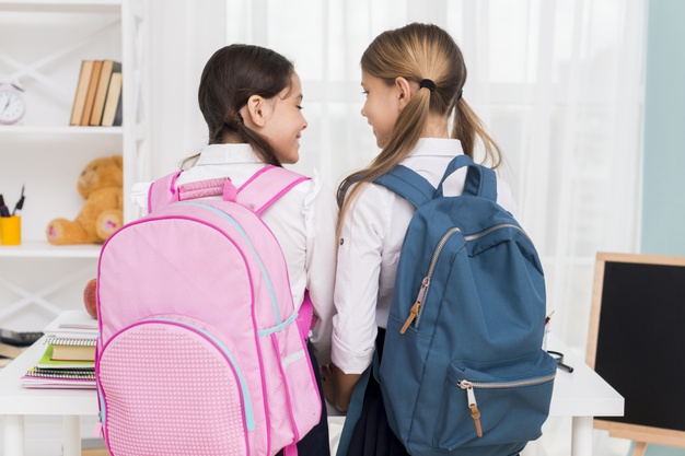 las mochilas deben ser adecuadas al tamaño de la persona