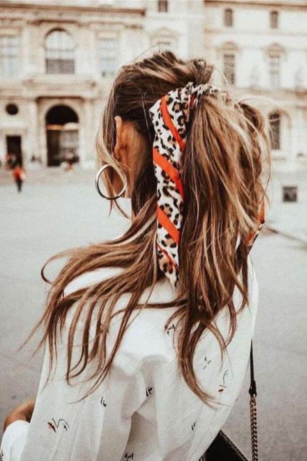 Los accesorios realzan la cola de caballo