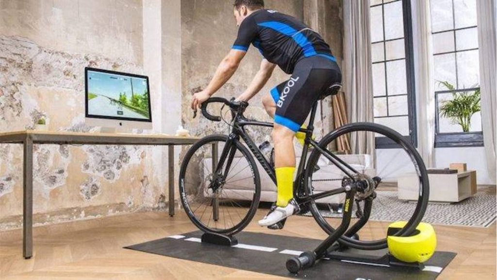 Hombre en bicicleta