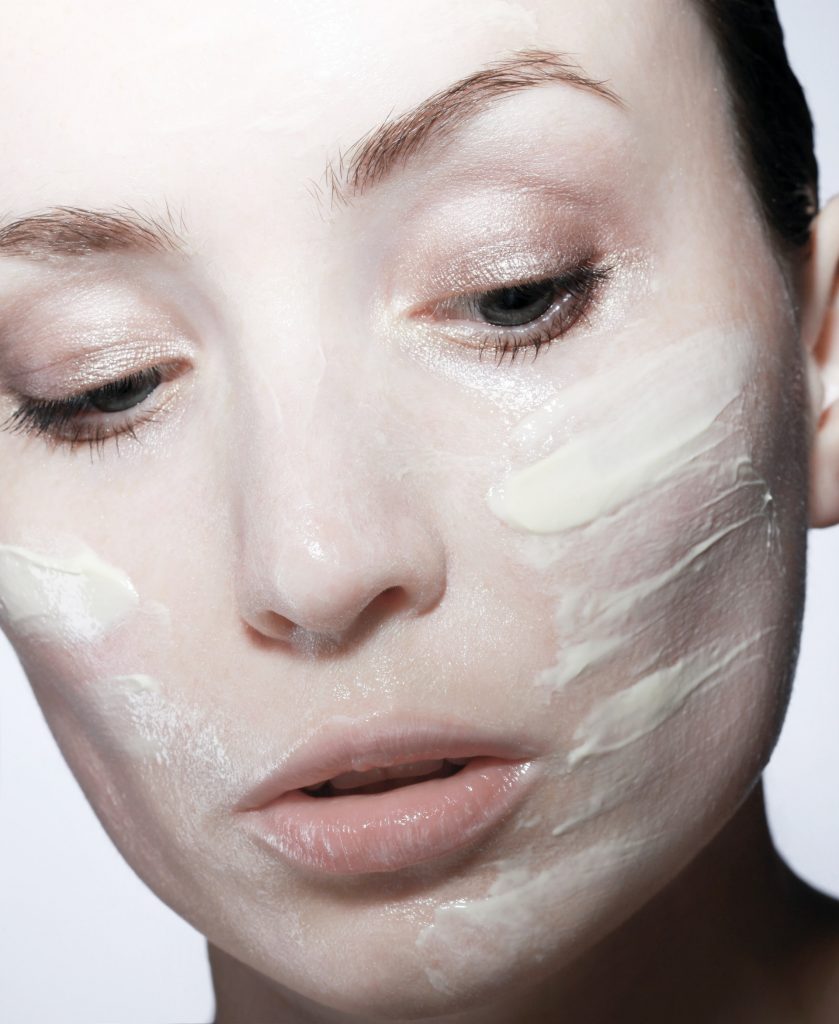 Para una crema anti arrugas debes utilizar ingredientes que aporten lag propiedades que la piel necesita